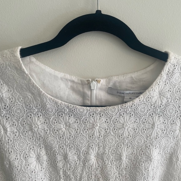 Diane Von Furstenberg white lace dress size 10 - Picture 2 of 9